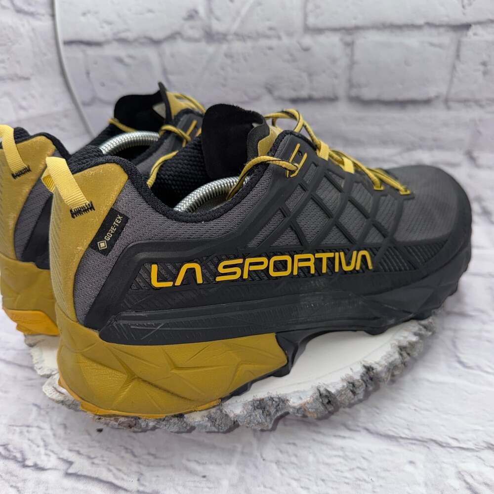 La Sportiva Mens Akyra II GTX Gore-Tex Hiking Shoes Size 14 Black Gold Sneakers